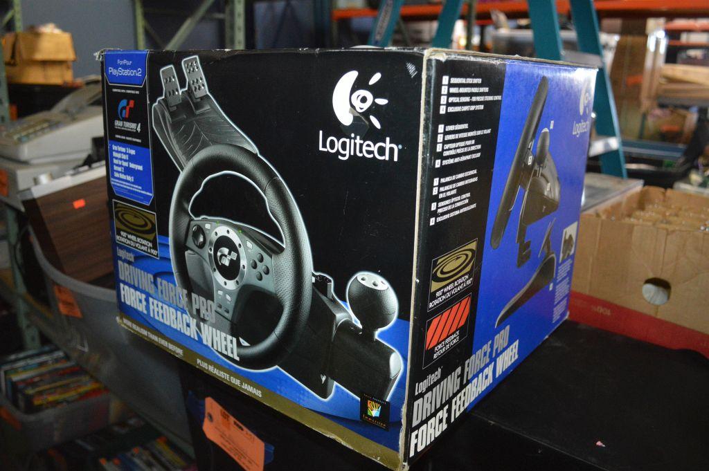 PLAYSTATION 2 LOGITECH RACE WHEEL
