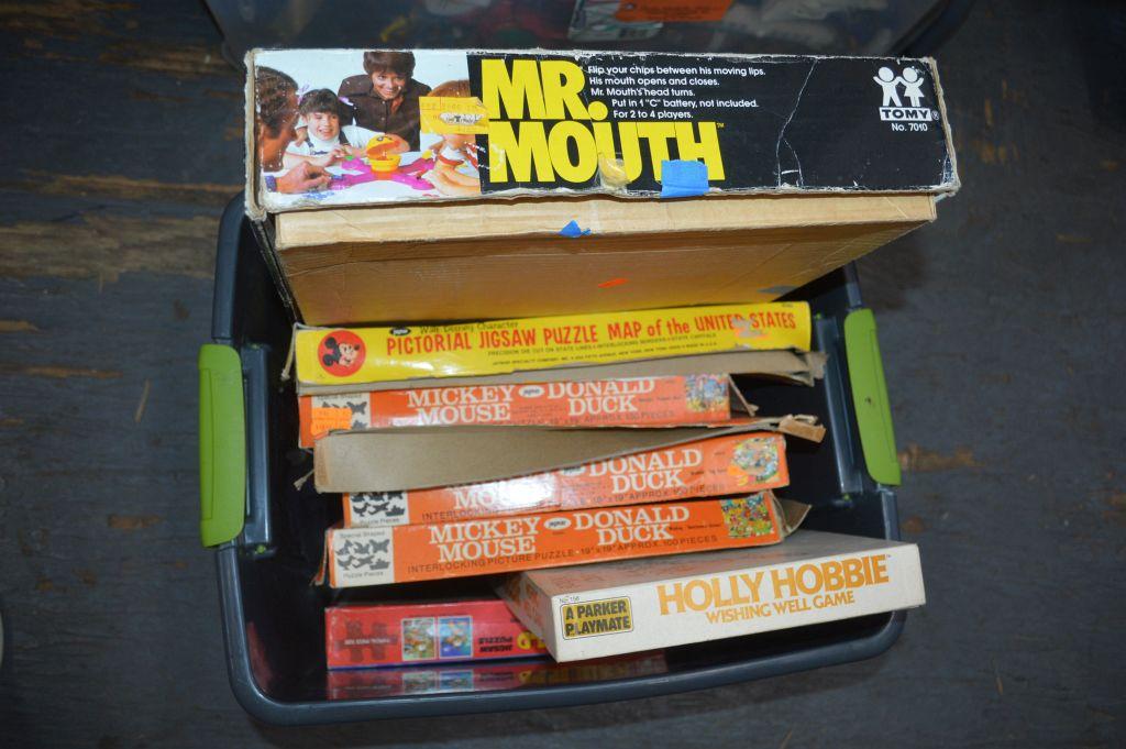 VINTAGE BOARD GAMES AND PUZZLES IN BIN