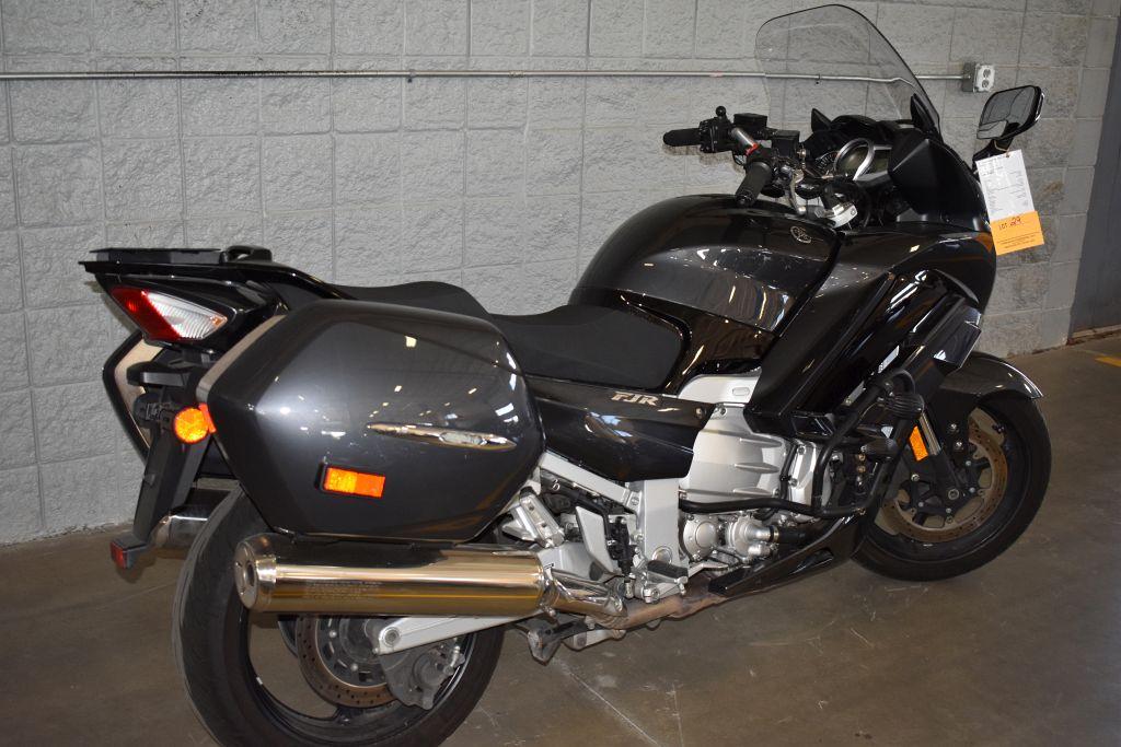 2015 YAMAHA MOTORCYCLE, MODEL FJR1300ES,
