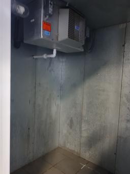 CROWN TONKA 5'X8' WALK IN COOLER