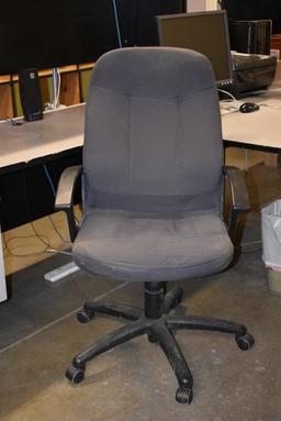 C SHAPED WORKSTATION, LIGHT GRAY LAMINATE TOP,