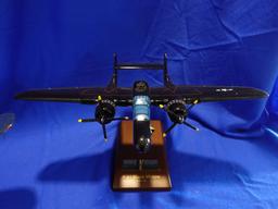 (2) AIRPLANE MODELS, NOTHRUP P-61B BLACK WIDOW AND