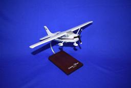 (2) MODEL AIRPLANES, CESSNA C-182  SKYLANE AND