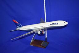 BOEING 777 DELTA MODEL AIRPLANE BY PACMIN