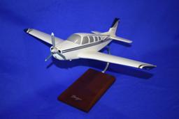 (2) MODEL AIRPLANES, BEECH AEROFLOT ANTONOV AN-72 AND