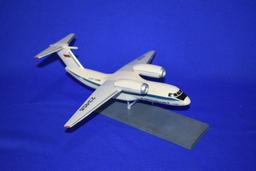 (2) MODEL AIRPLANES, BEECH AEROFLOT ANTONOV AN-72 AND
