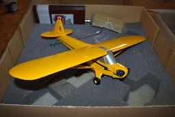 (2) MODEL AIRPLANES, GRUMMAN TBF NAVY AVENGER BATTLE