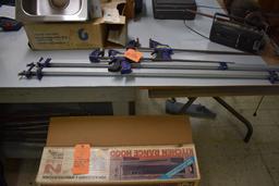 (2) QUICK GRIP CLAMPS AND (2) 4' LONG BAR CLAMPS