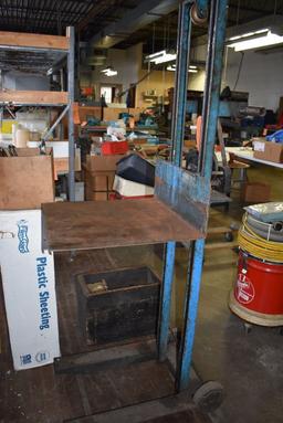 PORTABLE PLATFORM LIFT/HOIST, HAND CRANK, 67" HIGH,