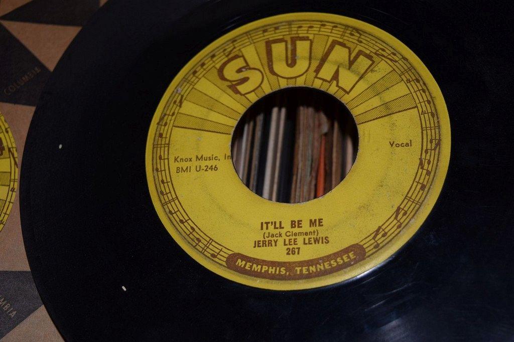 VARIOUS 1950'S 45 RPM RECORDS