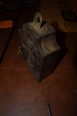 5 CENT WURLITZER NICKELODEON WALL BOX