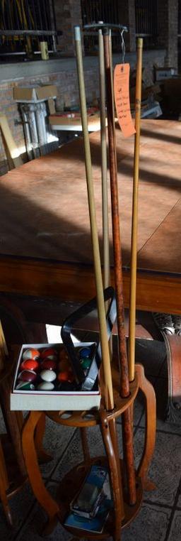 WOODEN POOL CUE HOLDER, INCLUDES, POOL CUES, BALLS