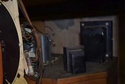 1937 ZENITH 15 TUBE RADIO CHASSIS, NEED WORK