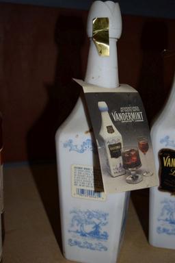 (2) 750 ML BOTTLES OF VANDERMINT LIQUEUR IN