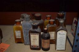ASSORTED LARGE VINTAGE MEDICINE APOTHECARY BOTTLES