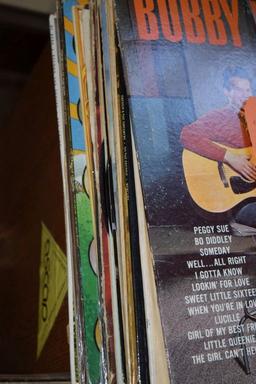 APPROX. (21) 33 PHONOGRAPH RECORD ALBUMS