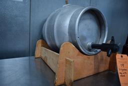 5.4 GALLON KEG WITH STAND,