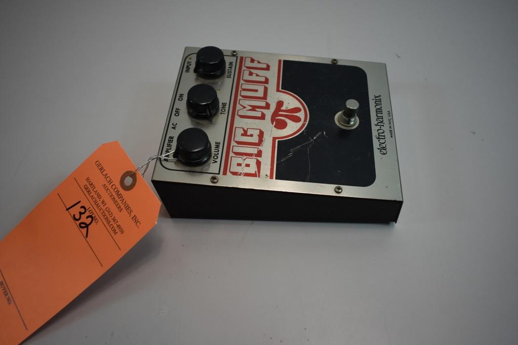 ELECTRO HARMONIX BIG MUFF GUITAR PEDAL,