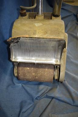 AMERICAN FLOOR MACHINES WALK BEHIND FLOOR SANDER,