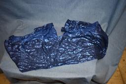 BIN FULL OF BLUE SEQUINNED TABLE RUNNERS/CHAIR SASHES