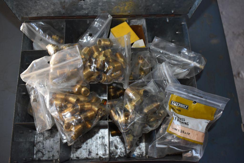 METAL CASE W/MISC. ASSORTED BRASS FITTINGS