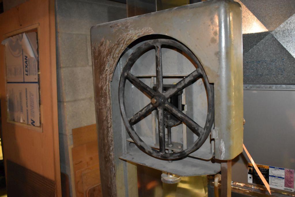 VINTAGE VERTICAL BAND SAW, (LOCATED IN BASEMENT)