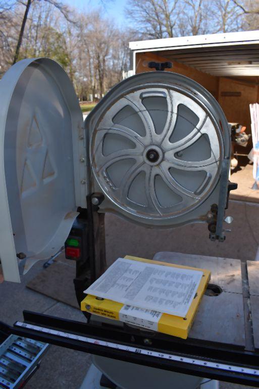 DELTA 14" BAND SAW WITH EXTRA BLADE