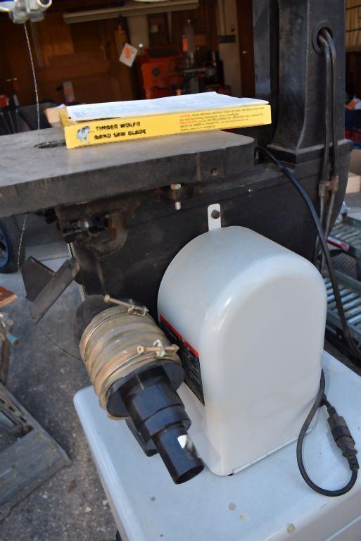 DELTA 14" BAND SAW WITH EXTRA BLADE