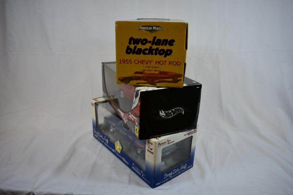 (3) 1/18" SCALE DIE CAST COLLECTORS CARS IN BOXES;