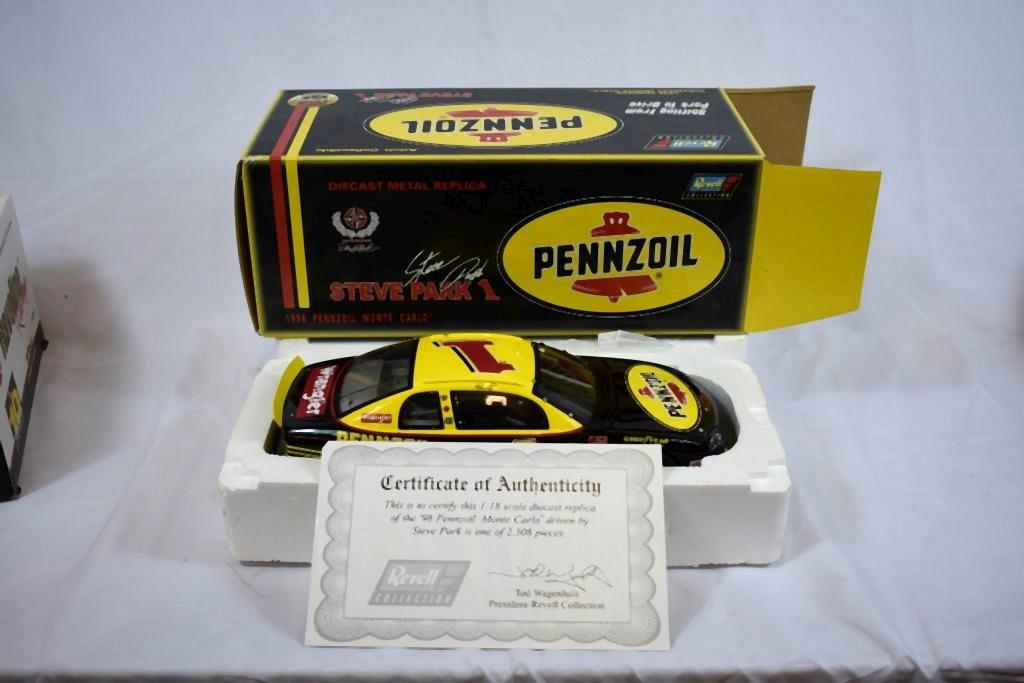 (3) 1/18" SCALE DIE CAST COLLECTORS CARS IN BOXES;
