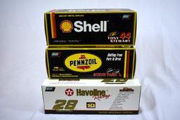 (3) 1/18" SCALE DIE CAST COLLECTORS CARS IN BOXES;