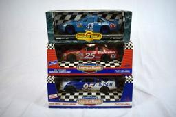 (3) 1/18" SCALE DIE CAST COLLECTORS CARS IN BOXES;