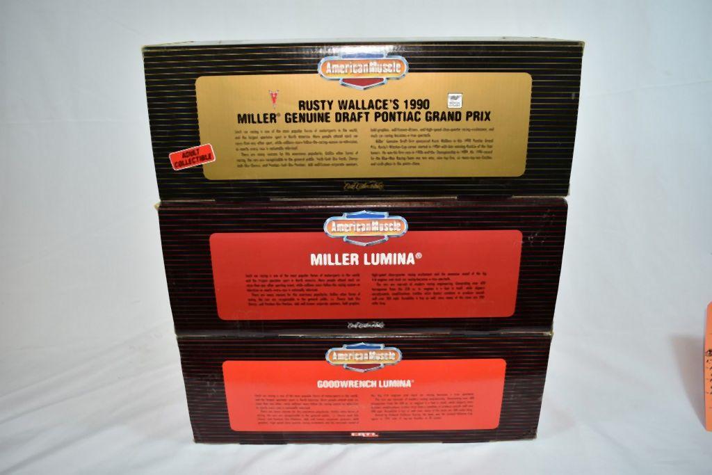 (3) 1/18" SCALE DIE CAST COLLECTORS CARS IN BOXES;