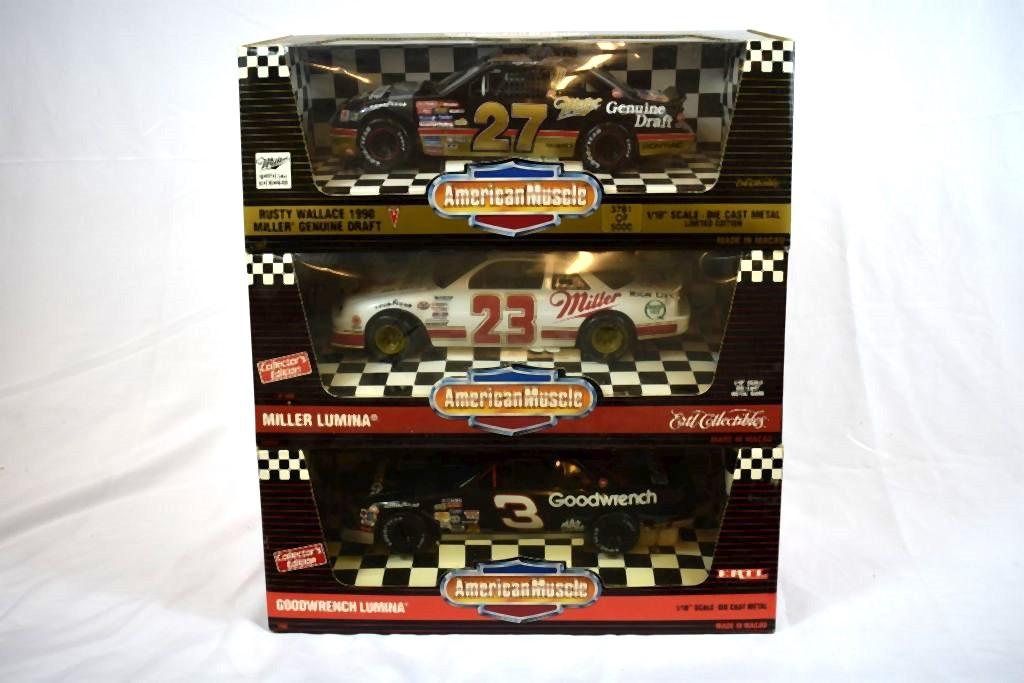 (3) 1/18" SCALE DIE CAST COLLECTORS CARS IN BOXES;