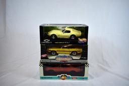 (3) 1/18" SCALE DIE CAST COLLECTORS CARS IN BOXES;