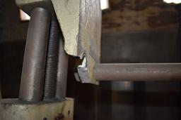 COIL HANDLER, ONE PIN IS BROKEN