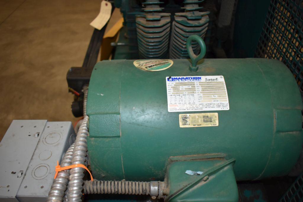 2000 ROLL-AIR PISTON TYPE AIR COMPRESSOR,