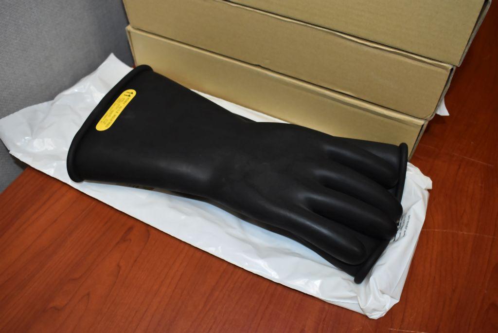 (3) SETS OF NOVAX BLACK RUBBER INSULATED GLOVES,