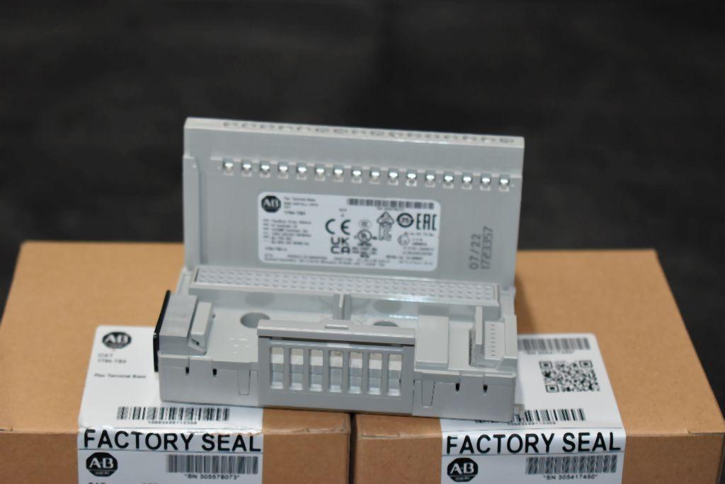 (4) ALLEN-BRADLEY FLEX TERMINAL BASE,