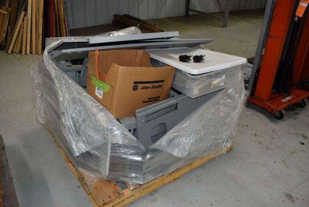 SKID W/PANELS & MOLDED 3 POLE CIRCUIT BREAKER CASE,