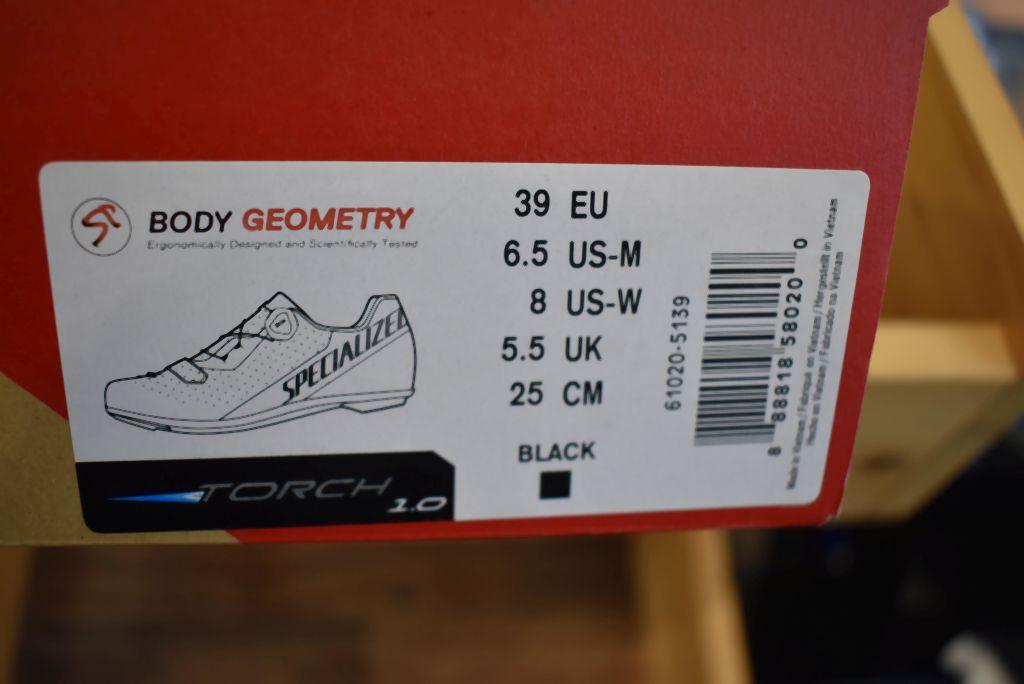 PAIR OF Specialized BODY GEOMETRY BIKE SHOES, SIZE 39EU, 25CM,