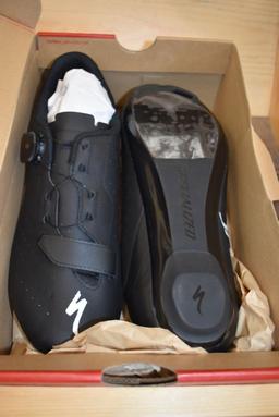 PAIR OF Specialized BODY GEOMETRY BIKE SHOES, SIZE 46EU, 29.5CM,