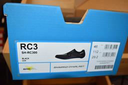 PAIR OF SHIMANO BIKE SHOES, MODEL DYNALAST RC3