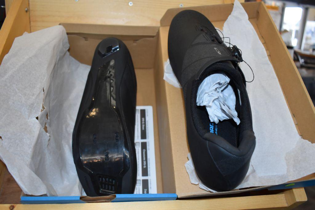 PAIR OF SHIMANO BIKE SHOES, MODEL DYNALAST RC3