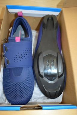 PAIR OF SHIMANO BIKE SHOES, MODEL DYNALAST IC5,