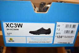 PAIR OF SHIMANO BIKE SHOES, MODEL DYNALAST XC3W