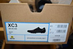 PAIR OF SHIMANO BIKE SHOES, MODEL DYNALAST XC3