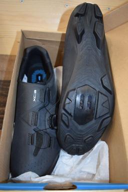 PAIR OF SHIMANO BIKE SHOES, MODEL DYNALAST XC3