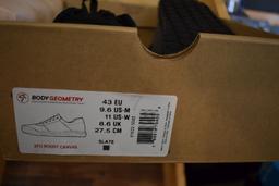 PAIR OF Specialized BODY GEOMETRY FLAT CANVAS MTB SHOES,