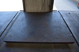 ROUGHDECK FLOOR SCALE, 60" x 60" DECK,